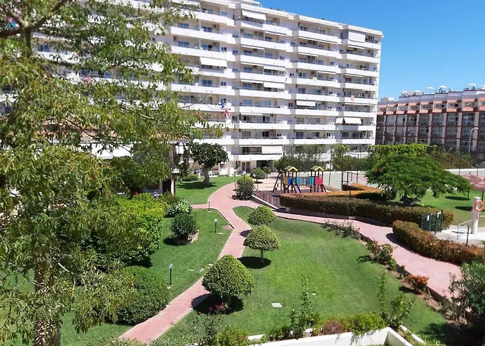 Carihuela Palace *